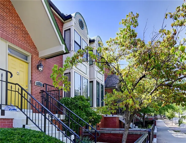 431 W 10th ST, Kansas City, MO 64105