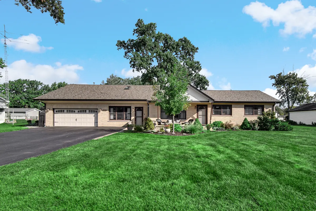 8210 Hillcrest DR, Orland Park, IL 60462