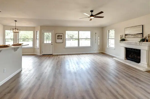 1114 Rolling Ridge DR, Round Rock, TX 78665