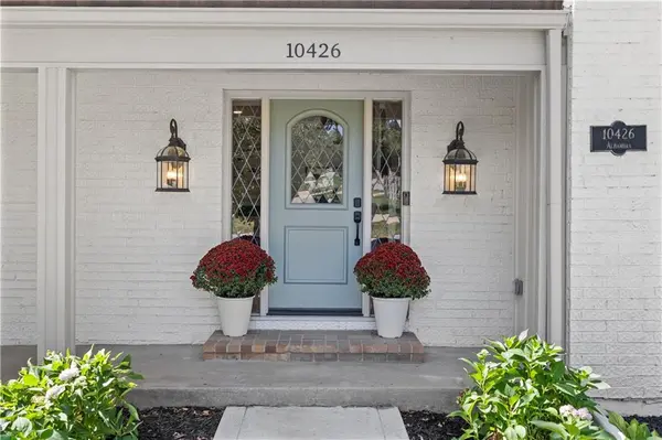 10426 Alhambra ST, Overland Park, KS 66207