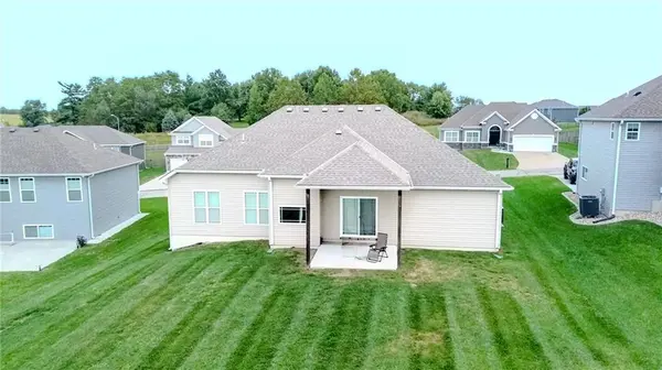 13944 Indian Ridge RD, St Joseph, MO 64505
