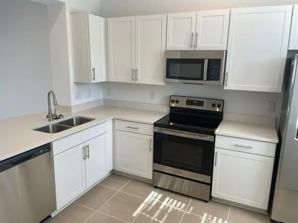 6330 FAIRMONT LN, Palmetto, FL 34221