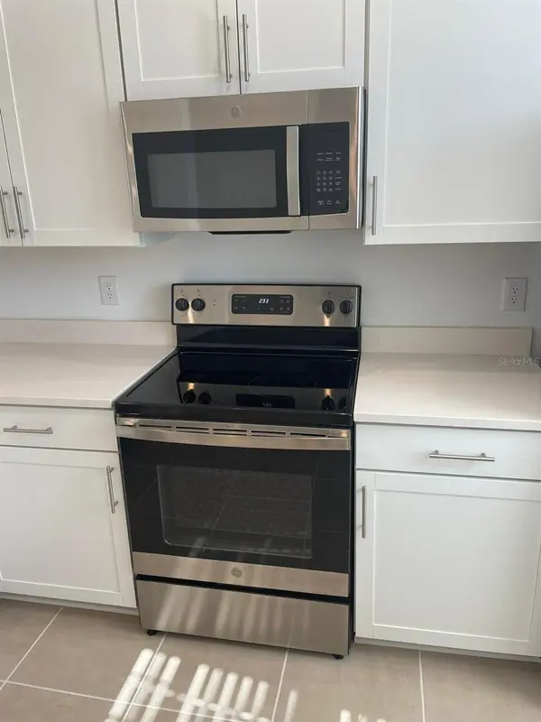6330 FAIRMONT LN, Palmetto, FL 34221