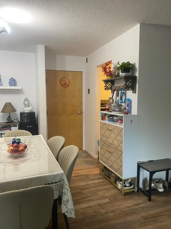 4820 Park Commons DR #137, Saint Louis Park, MN 55416