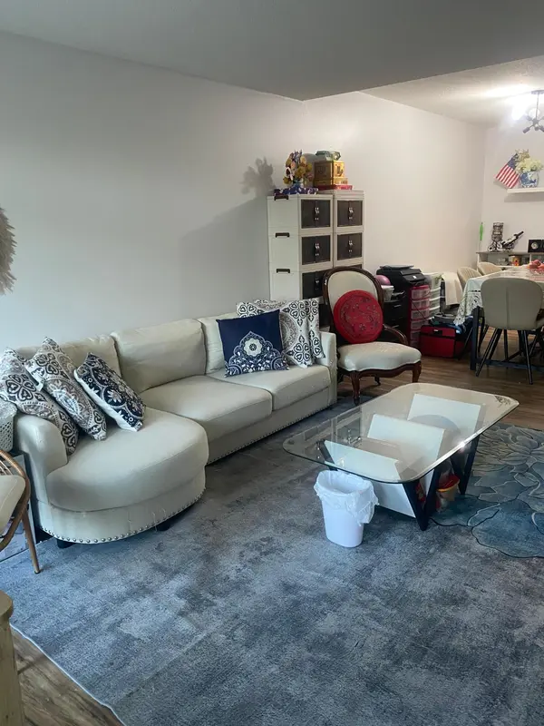 4820 Park Commons DR #137, Saint Louis Park, MN 55416