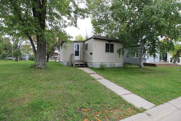 203 3rd AVE N, Biwabik, MN 55708