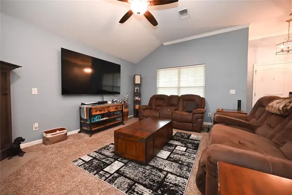 911 Sleepy Hollow BLVD, Chickasha, OK 73018