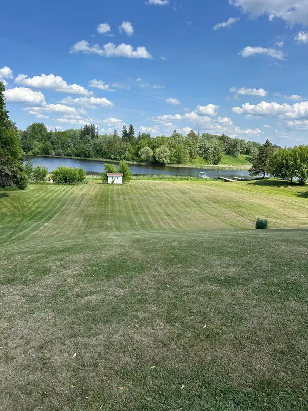 502 1st AVE SE, Baudette, MN 56623