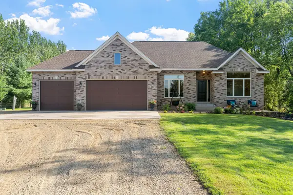 427 230th AVE, Somerset, WI 54025