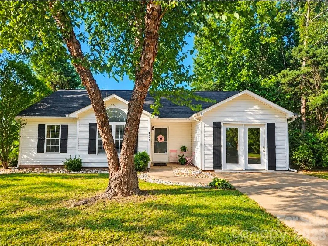 107 E Panther Creek RD, Troutman, NC 28166