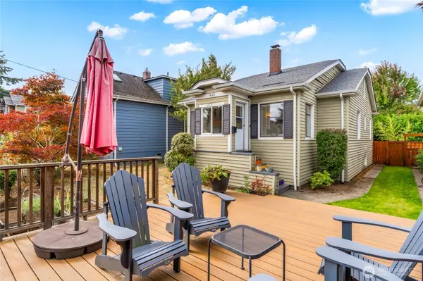 1423 33rd AVE, Seattle, WA 98122