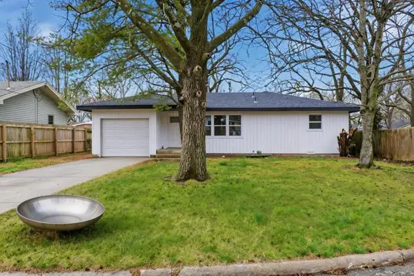 503 S Forest CT, Springfield, MO 65806