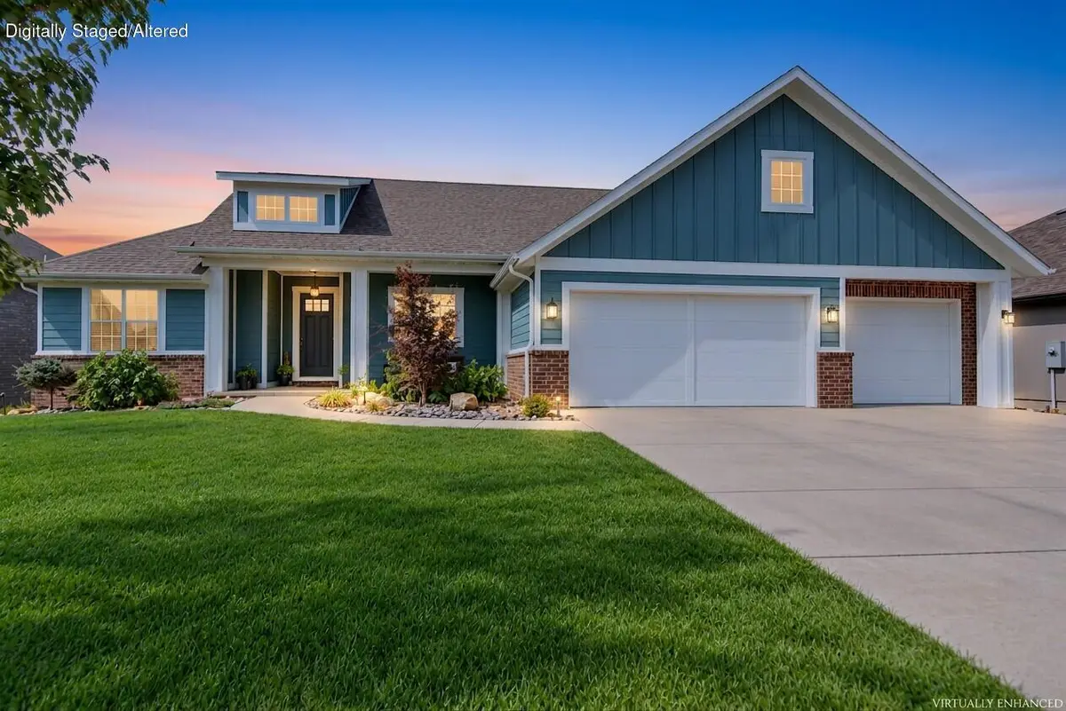 707 N Fox Hill CIR, Nixa, MO 65714