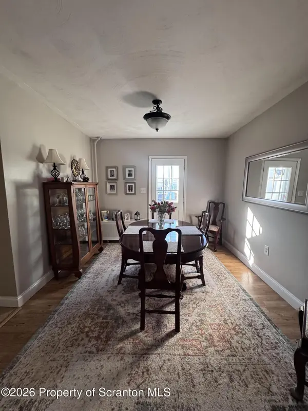 110 Smith ST, Dunmore, PA 18512