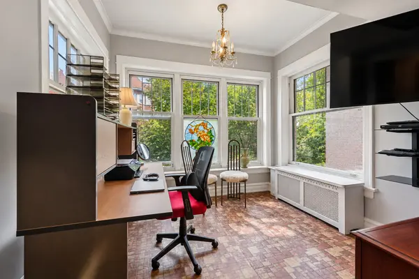 5330 S Hyde Park BLVD #1S, Chicago, IL 60615