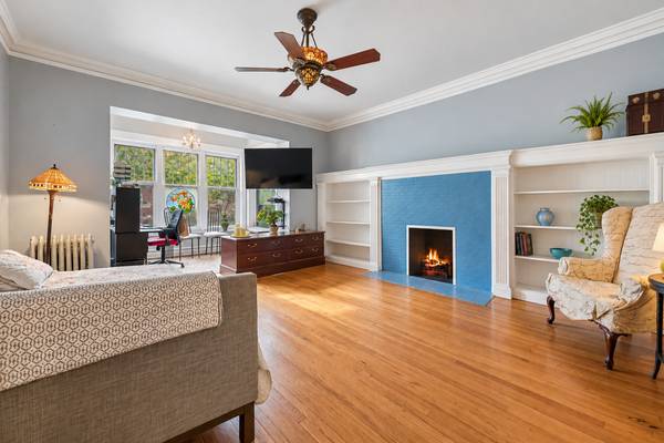 5330 S Hyde Park BLVD #1S, Chicago, IL 60615