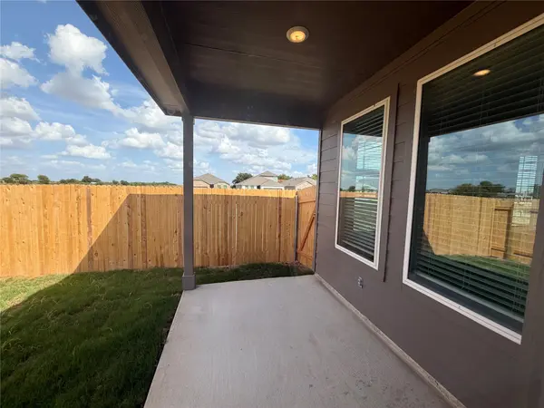 108 Mets WAY, Hutto, TX 78634