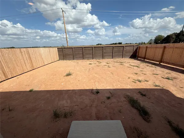 152 Twins TRL, Hutto, TX 78634