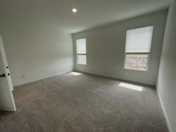 417 Sormonne LOOP, Kyle, TX 78640