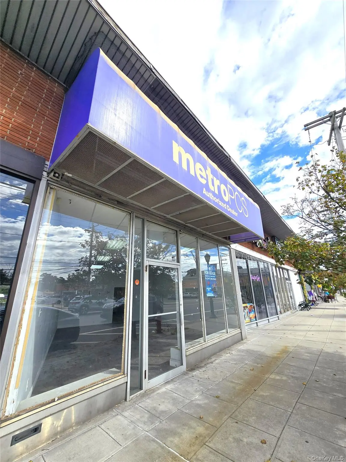 851-861 Merrick RD #STORE C, Baldwin, NY 11510