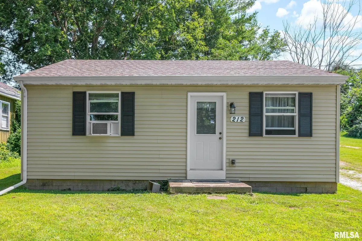 212 OAKLAWN TER, Creve Coeur, IL 61610