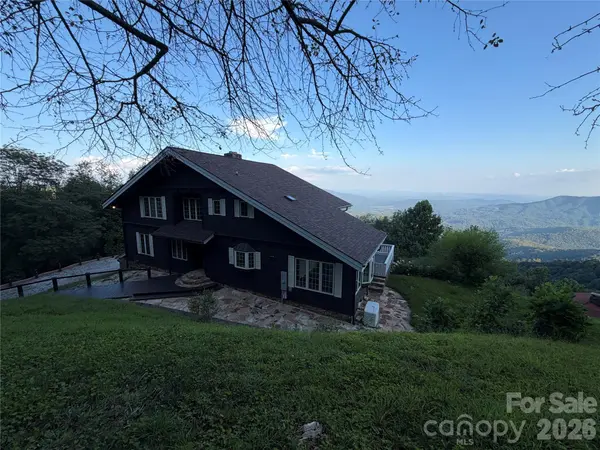316 Grassy Mountain RD, Little Switzerland, NC 28749