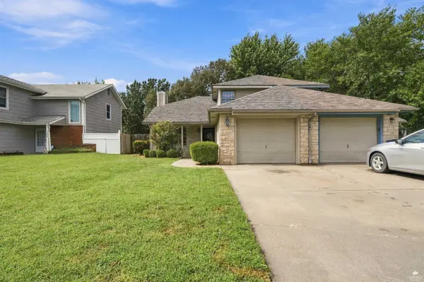 204 Commanche CT, Junction City, KS 66441