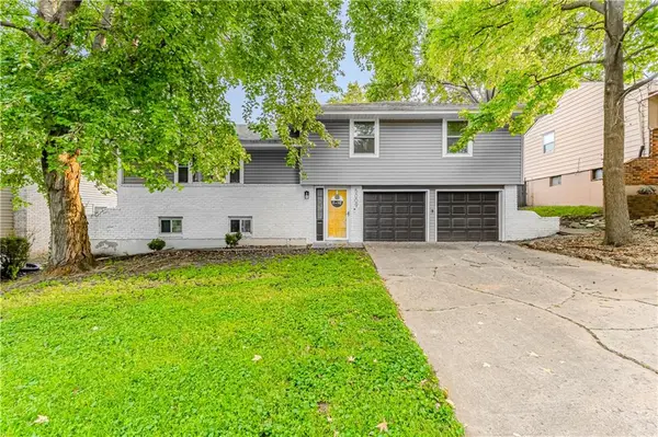 5009 NE 57th TER, Kansas City, MO 64119