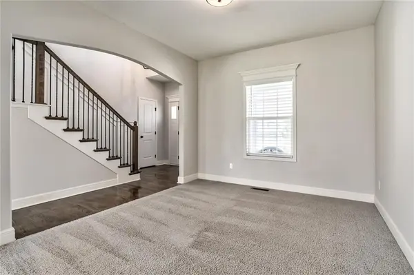 25073 W 148TH TER, Olathe, KS 66061