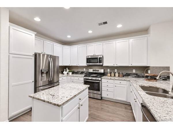 9002 E Caley, Englewood, CO 80111