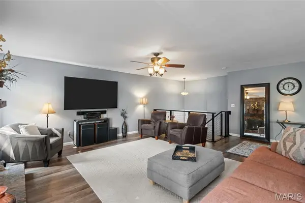 746 Galway DR, Ballwin, MO 63021