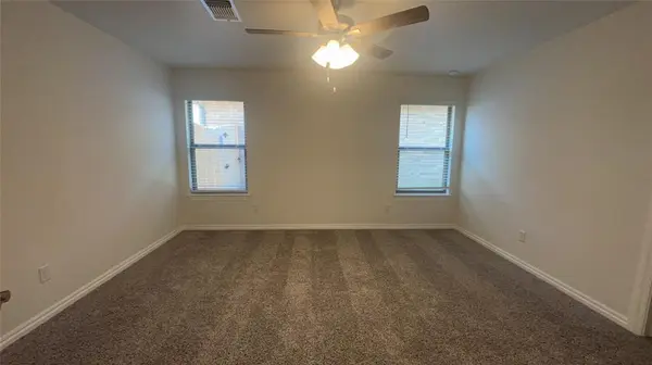 2216 NW 170 ST, Edmond, OK 73012
