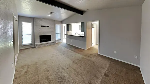 1012 Dustin DR, Edmond, OK 73003