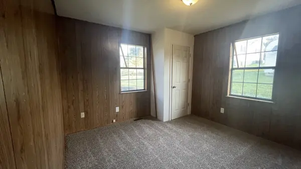 995 W Front St, Erin, TN 37061