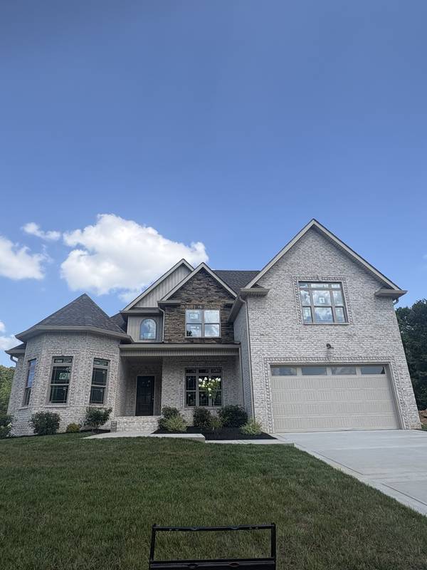 1501 Riggins Dr, Clarksville, TN 37042