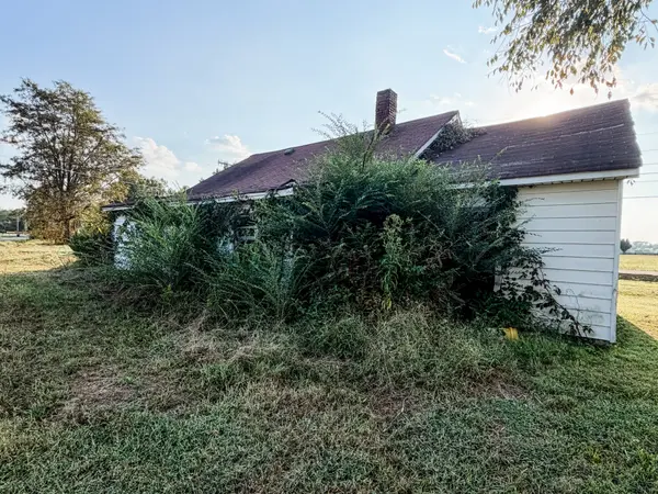 311 Old Highway 109, Portland, TN 37148
