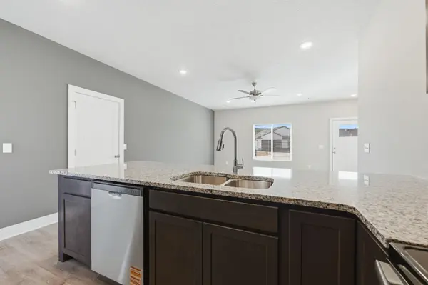 474 E Harper St, Valley Center, KS 67147-8948