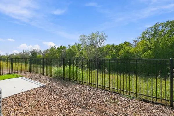 819 S Jay St, Valley Center, KS 67147-8948