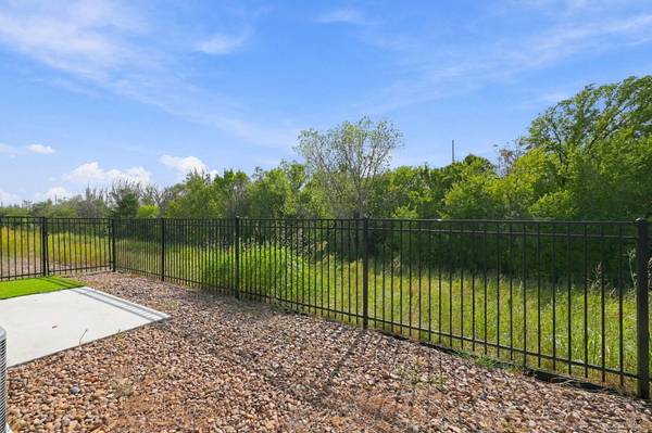 819 S Jay St, Valley Center, KS 67147-8948