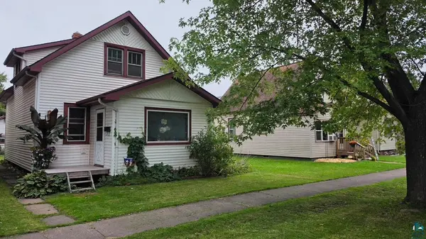 3715 E 3rd St, Superior, WI 54880