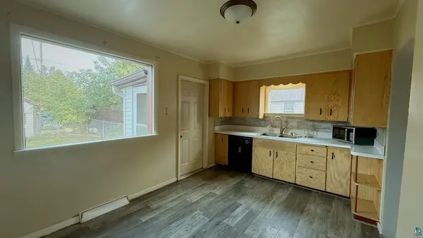 3715 E 3rd St, Superior, WI 54880