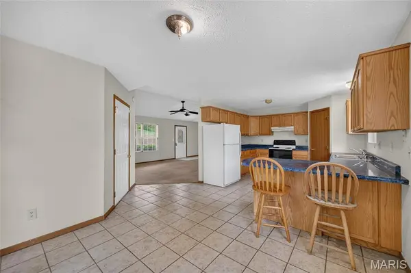 22335 Target RD, St Robert, MO 65584