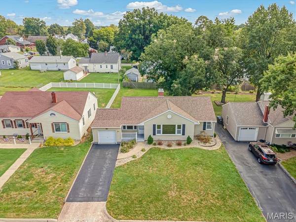218 W Liberty ST, Columbia, IL 62236