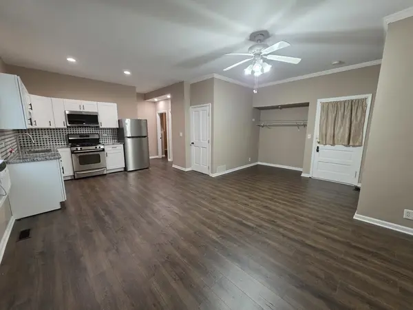 214 Franklin ST #1, Waukegan, IL 60085