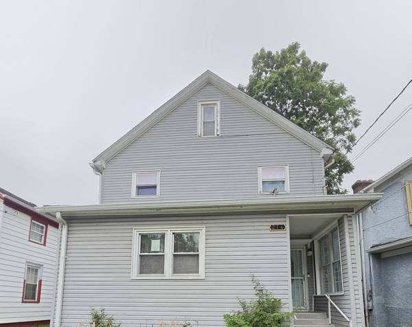 214 Franklin ST #1, Waukegan, IL 60085