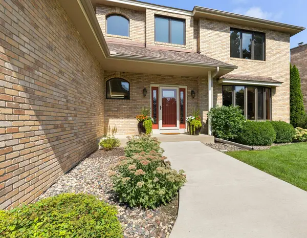14178 Mccoy CT, Eden Prairie, MN 55347