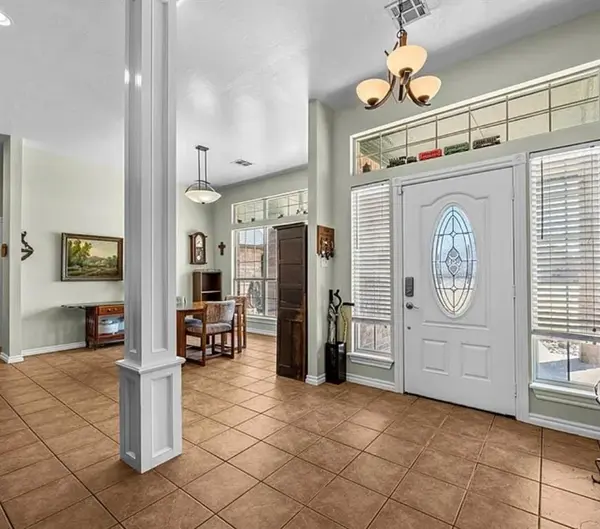 296 Prairie View DR, Elgin, OK 73538