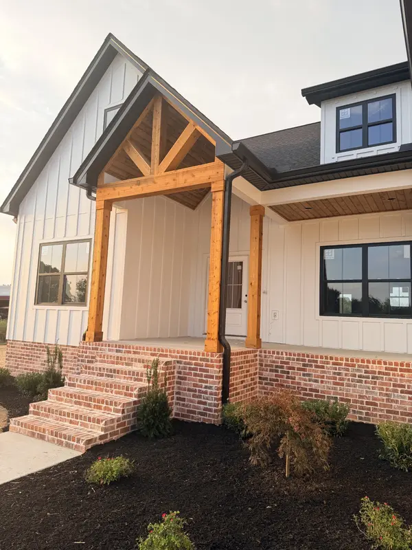 400 Jake Link Rd, Cottontown, TN 37048