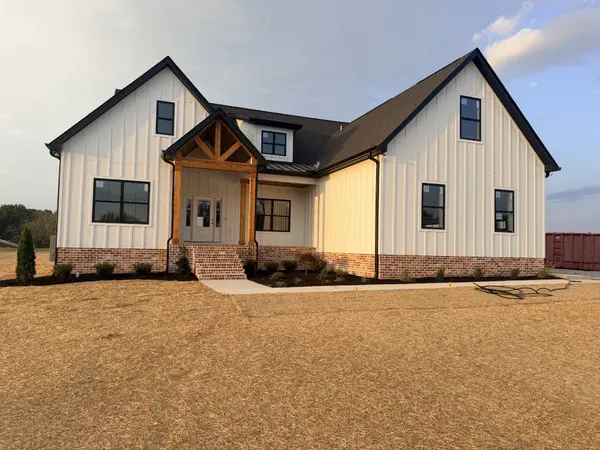 400 Jake Link Rd, Cottontown, TN 37048