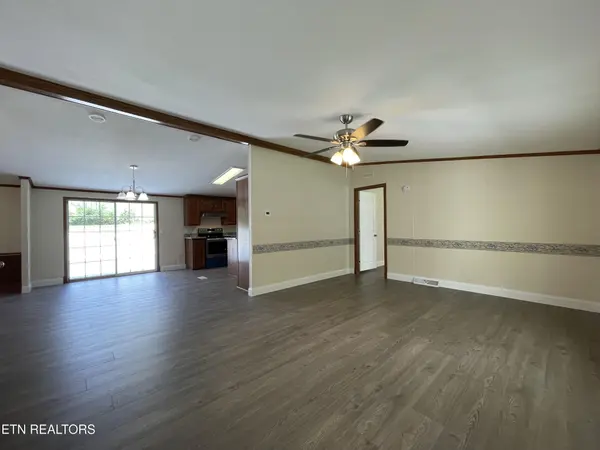 258 Old Tacora Hills Rd, Clinton, TN 37716